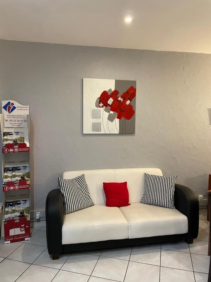 Contact Hotel Les Platanes Villeneuve Sur Lot Centre Esterno foto