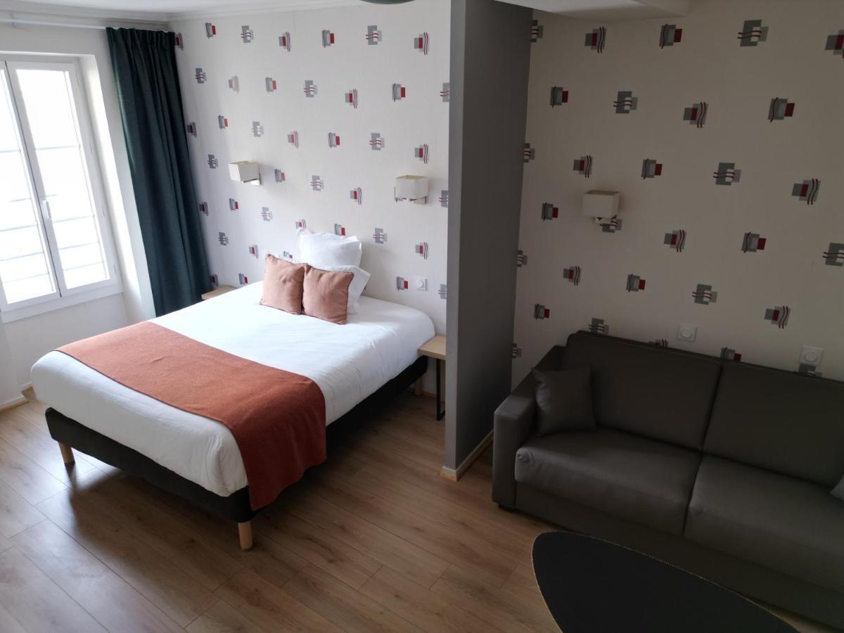 Contact Hotel Les Platanes Villeneuve Sur Lot Centre Esterno foto