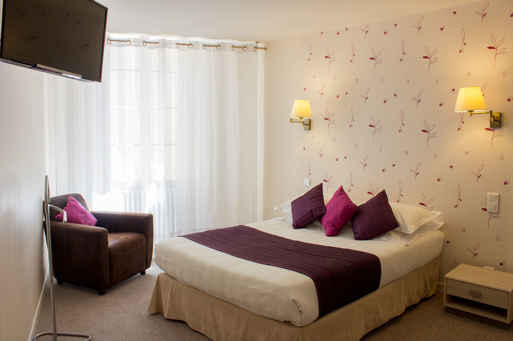 Contact Hotel Les Platanes Villeneuve Sur Lot Centre Esterno foto